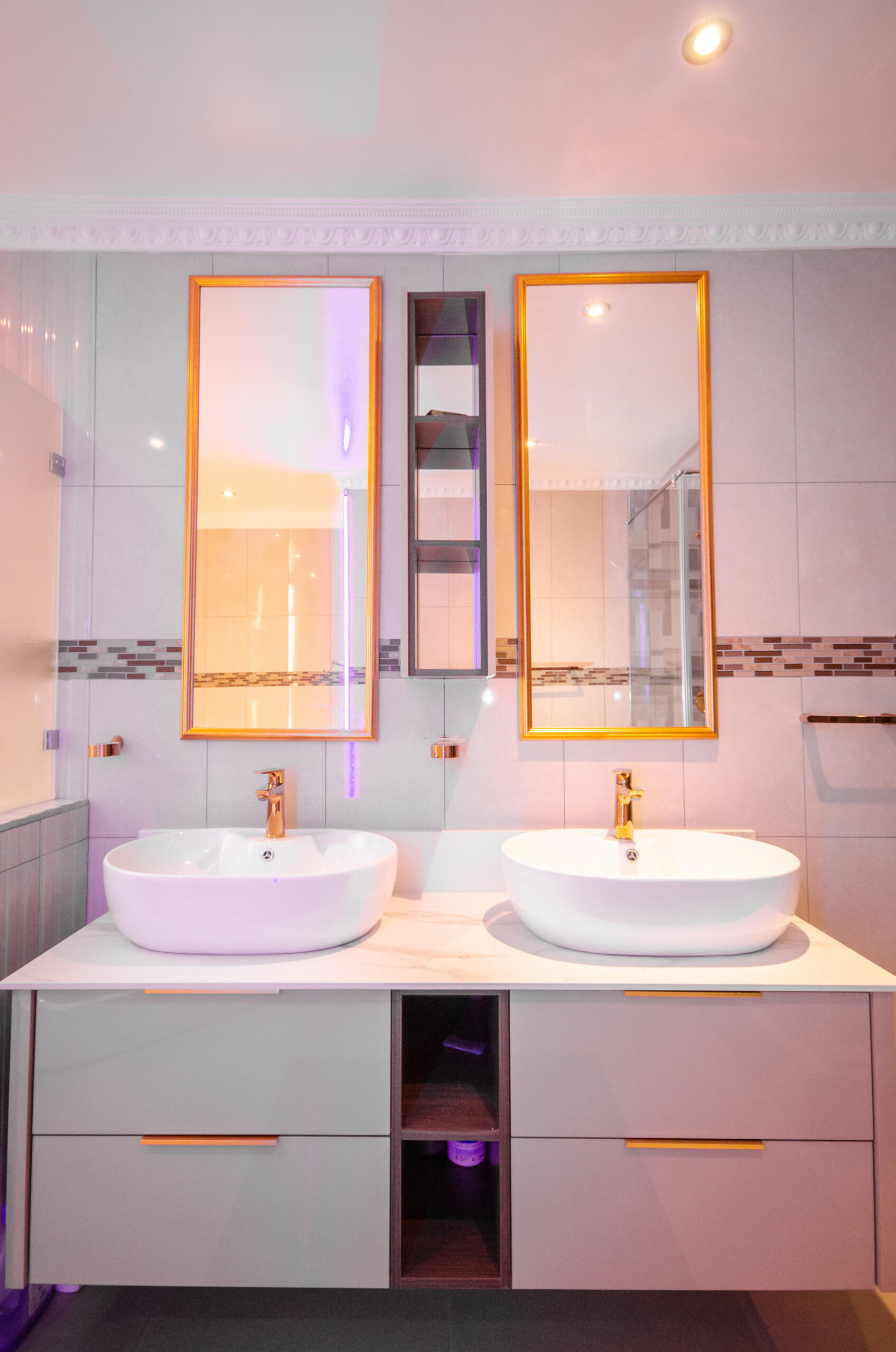 Bathroom vanity design