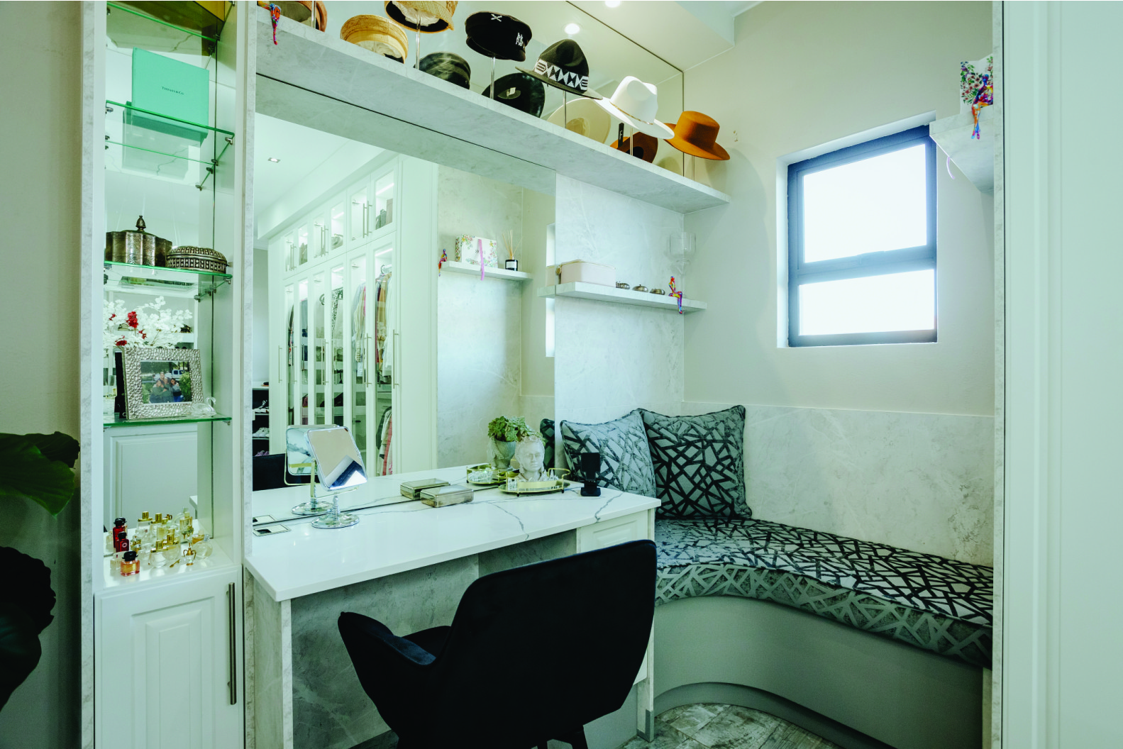 Built-in cupboard / bedroom design
