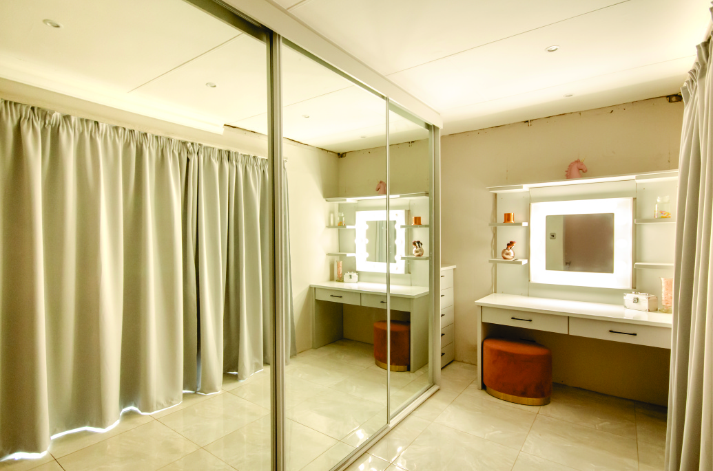 Built-in cupboard / bedroom design