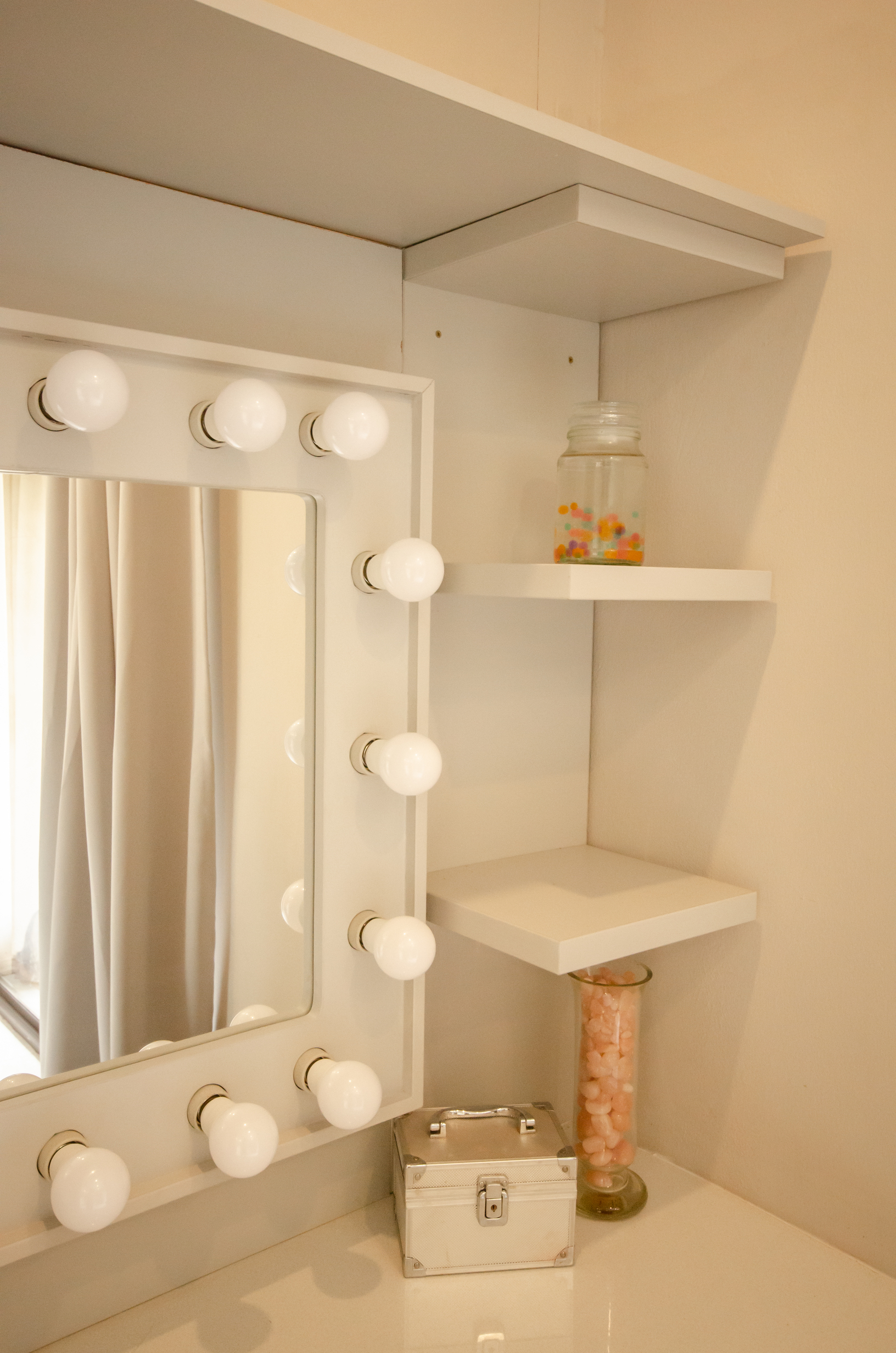 Vanity with built-in storage