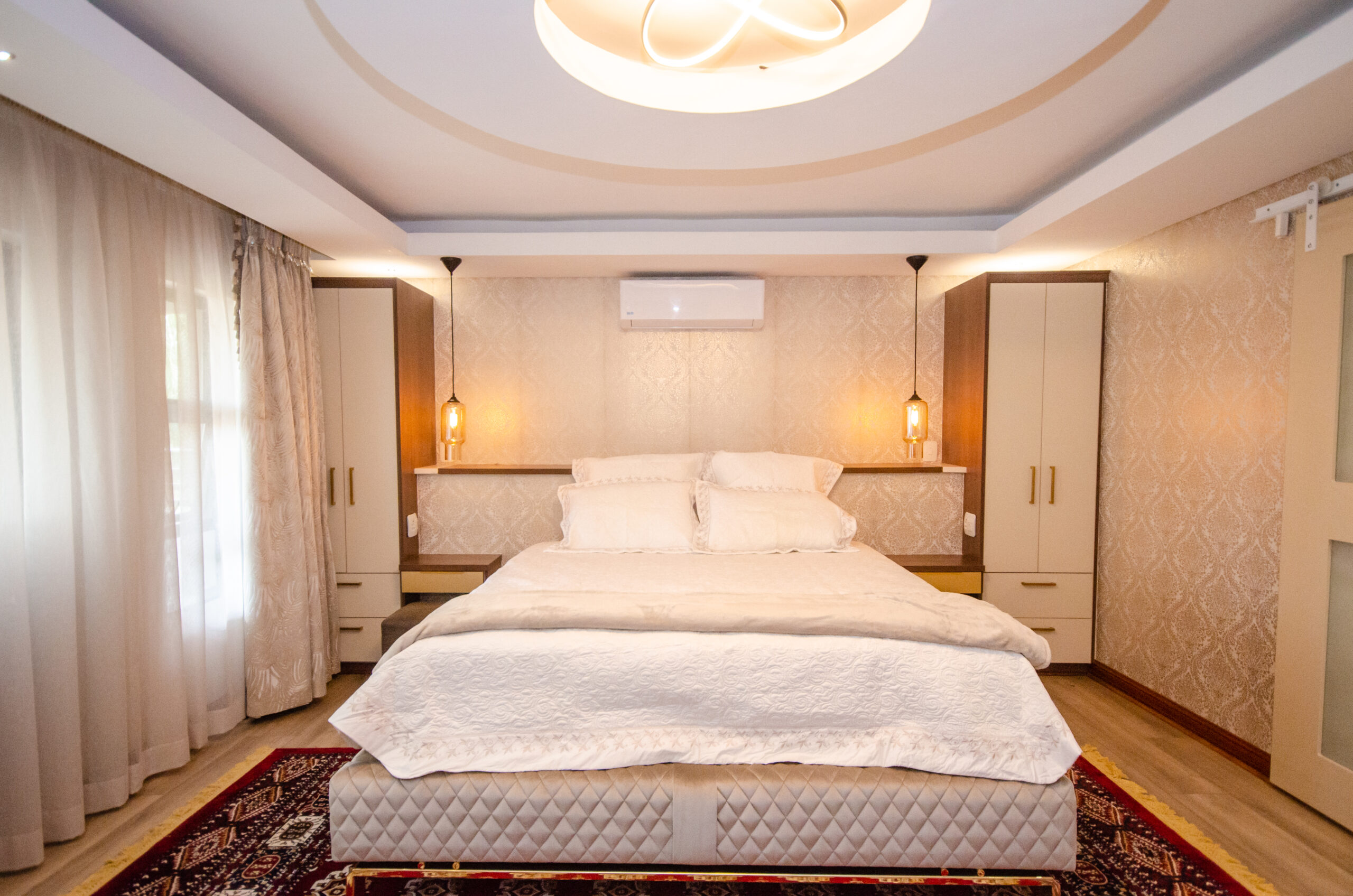 Interior design feature