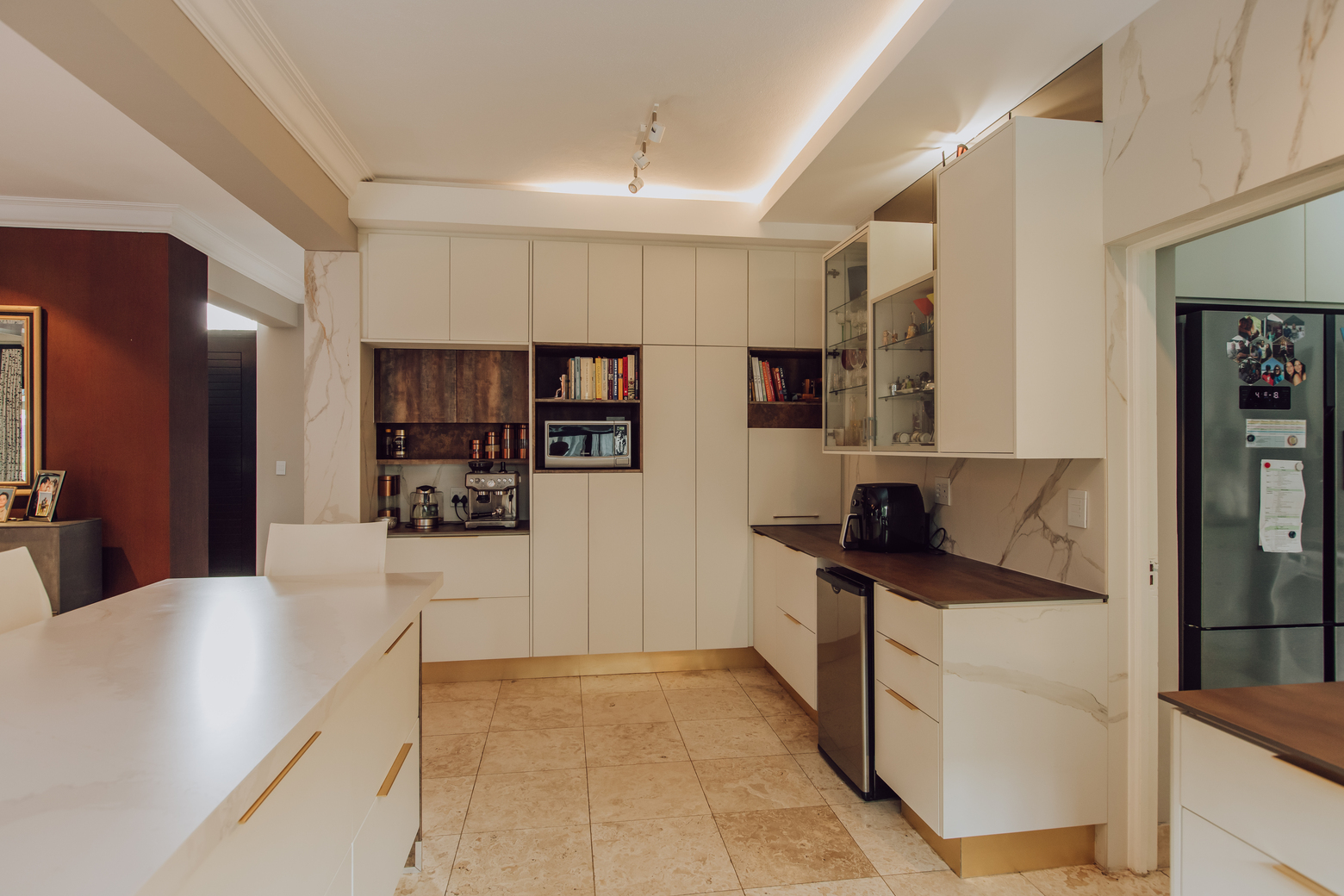 Designer kitchen with island